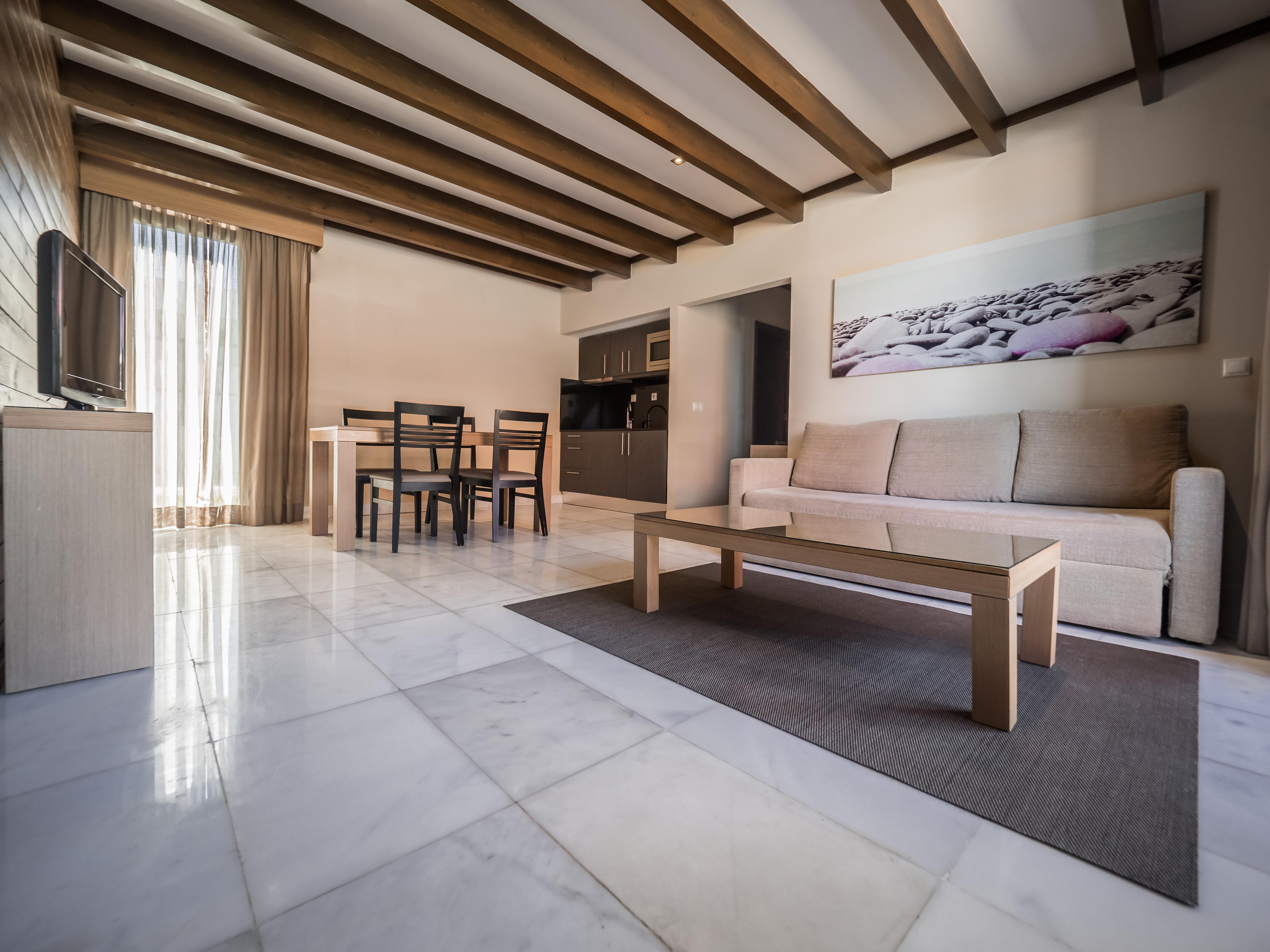Topazio Vibe & - Adults Friendly Appart hôtel Albufeira